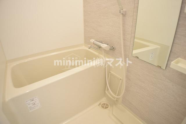 バス・シャワールーム　ゆったりくつろげる浴室