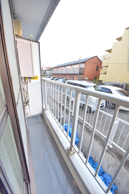 バルコニー　～洗濯物干さなきゃっ～