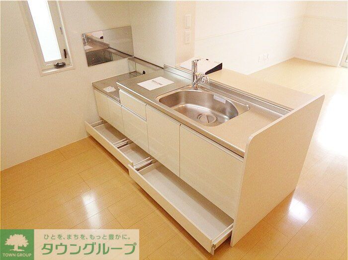 キッチン　お問合せはタウンハウジングまで！※現地待合わせ相談可能