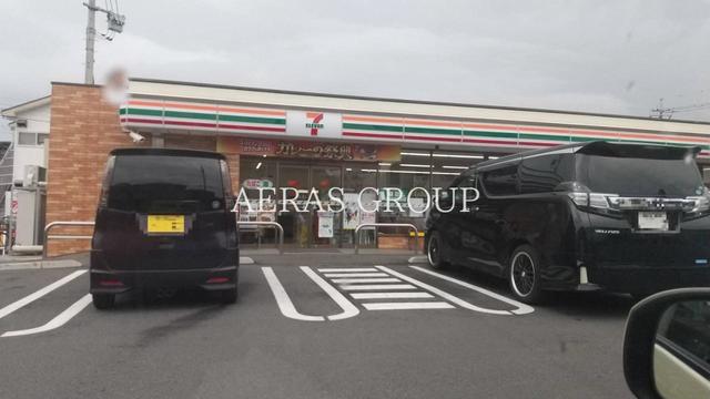 コンビニ　セブン-イレブン 新座大和田店（コンビニ）まで526m