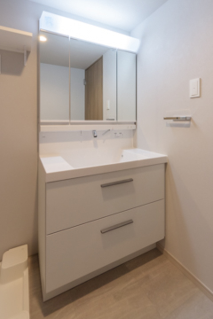 洗面設備　※写真は同タイプ住戸です。