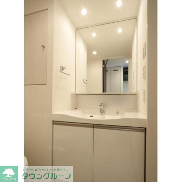 洗面設備　※写真は同タイプ住戸です。