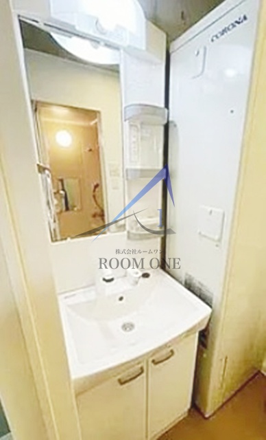 洗面設備　洗面台です。