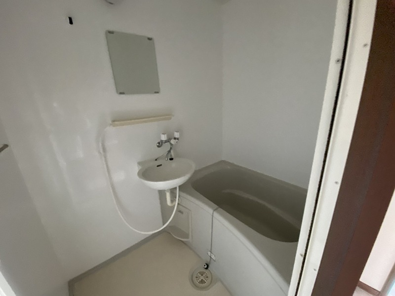 バス・シャワールーム　別部屋参考写真
