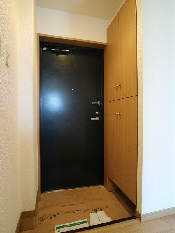 玄関　※別室参考写真。現状優先です。
