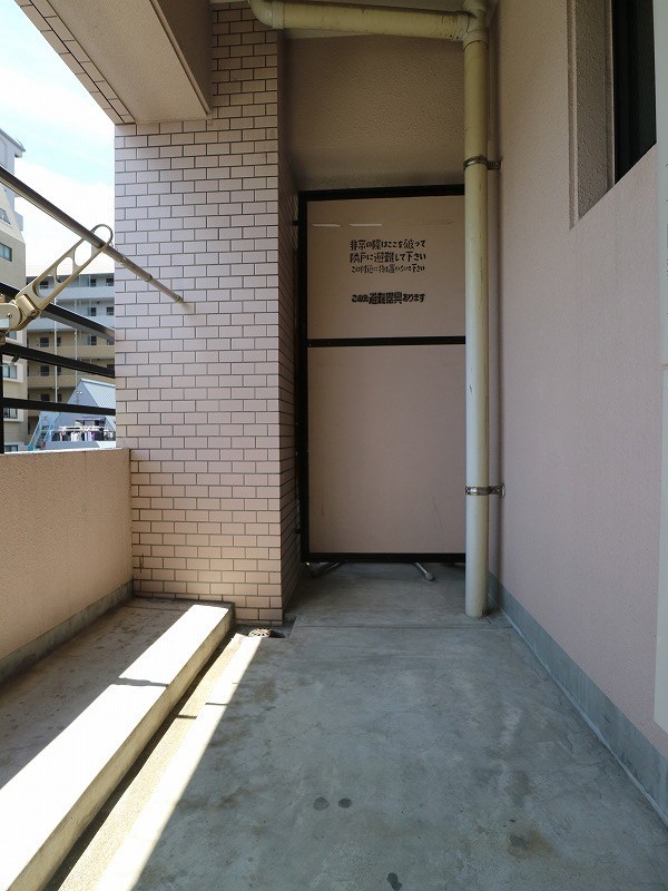 バルコニー　※別室参考写真。現状優先です。