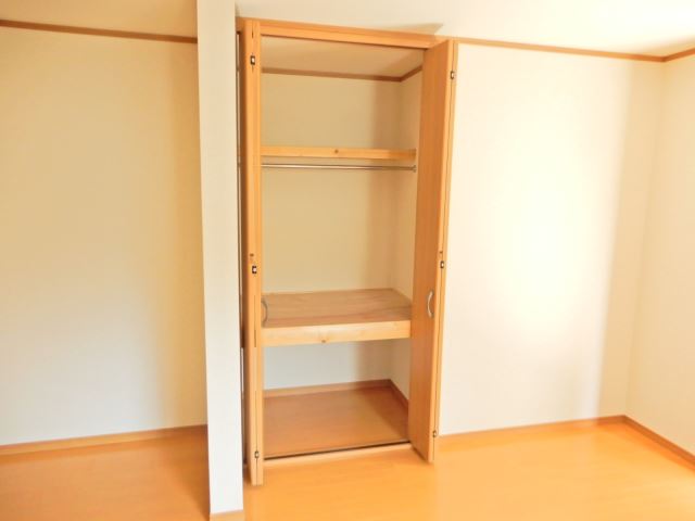 収納　リビングにもクローゼットがあります
