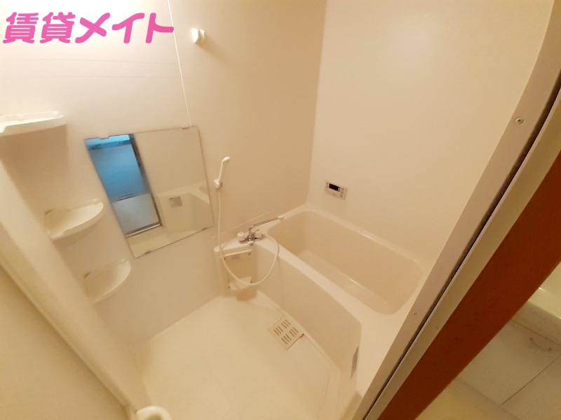 バス・シャワールーム　※同物件別部屋の参考写真
