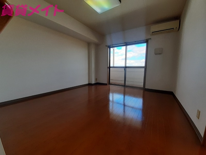 居室・リビング　※同物件別部屋の参考写真