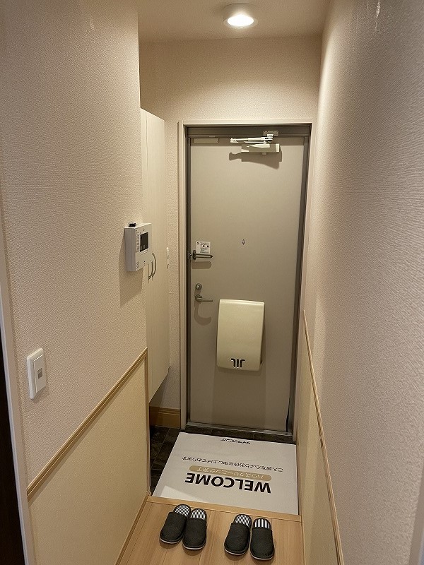 玄関　別号室の写真使用