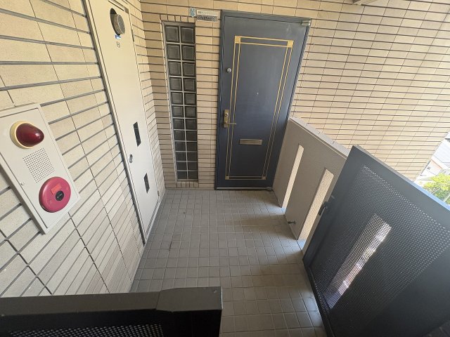 玄関　ゆったりとした玄関です