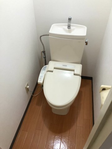 トイレ　※別号室参考写真です