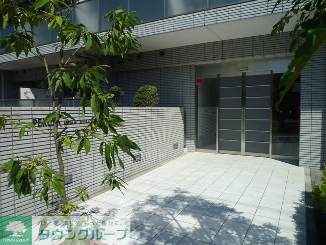 エントランス　2010年7月撮影