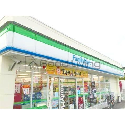 コンビニ　ファミリーマート福岡大楠一丁目店（コンビニ）まで110m