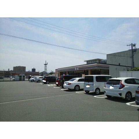コンビニ　セブンイレブン日出佐尾店（コンビニ）まで307m