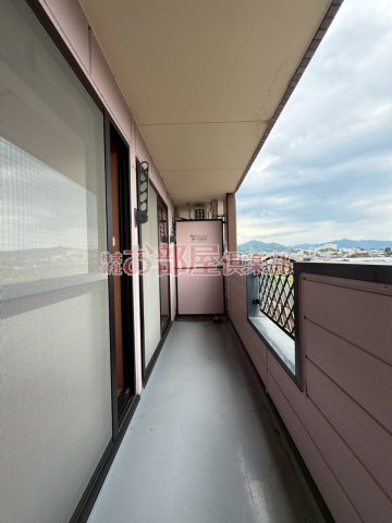 バルコニー　お洗濯にも便利なバルコニー付き