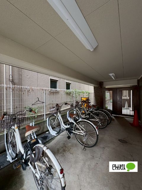 駐車場　※駐輪場