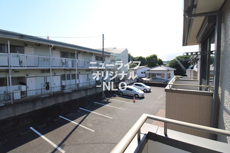 駐車場　敷地内駐車場（4，400円/月。空要確認）☆