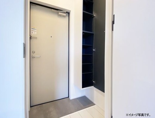 玄関　※参考写真の為、現況優先です。
