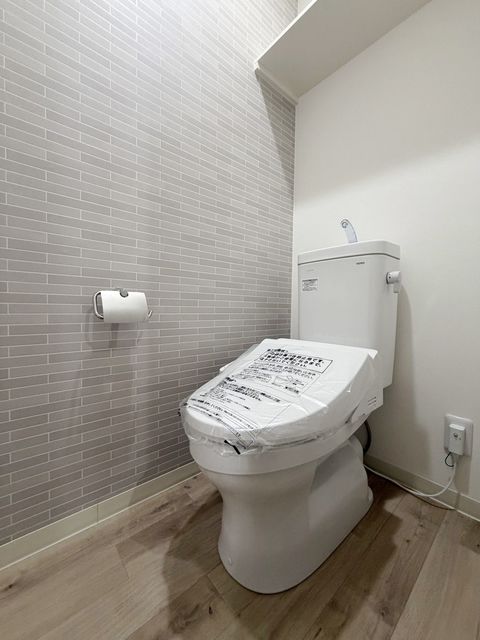 ＪＲ阪和線 杉本町駅 徒歩4分 3階建 新築のトイレ写真
