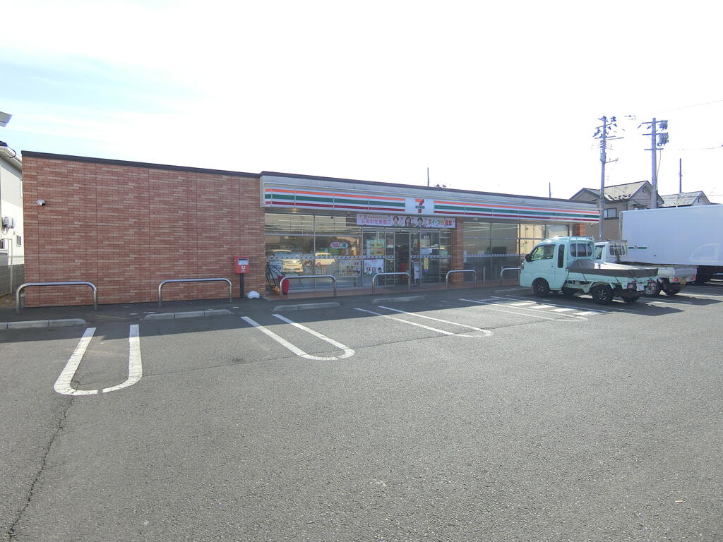 コンビニ　セブンイレブン仙台愛子東店（コンビニ）まで684m
