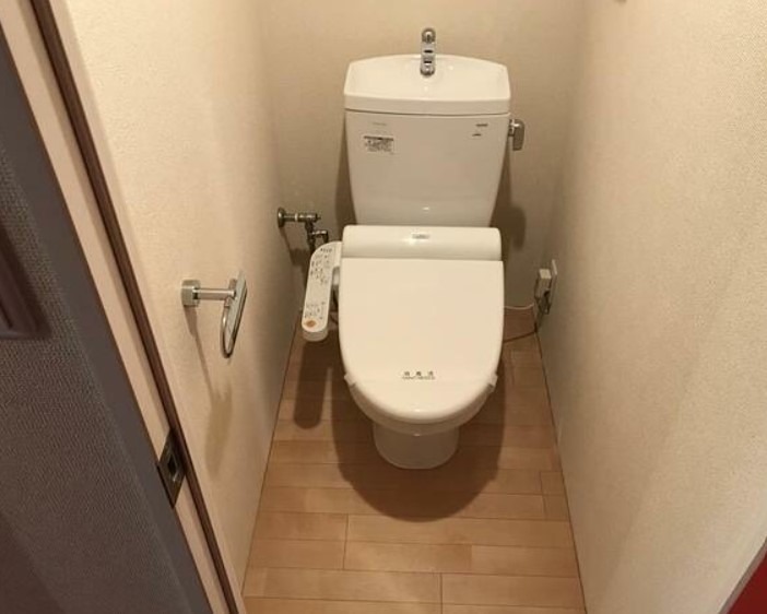 トイレ　※同仕様写真含む