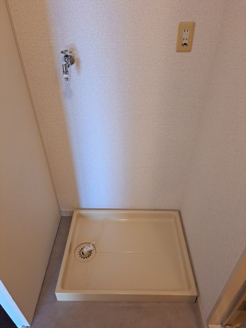 その他　室内洗濯機置場です