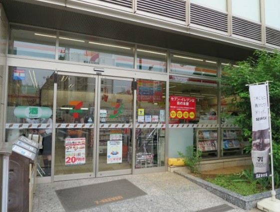 コンビニ　セブンイレブン　 築地日刊スポーツ本社店（コンビニ）まで384m