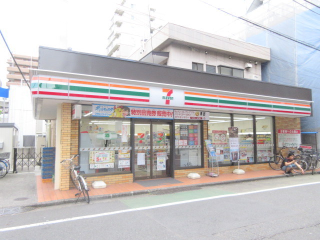 コンビニ　セブンイレブン板橋大山店（コンビニ）まで220m
