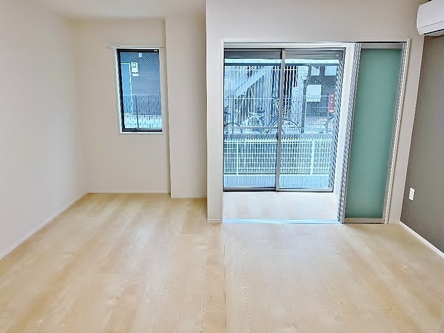 居室・リビング　同じ施工物件の参考写真です。