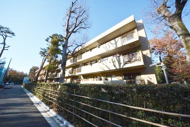 建物外観　★四季が臨める立地★