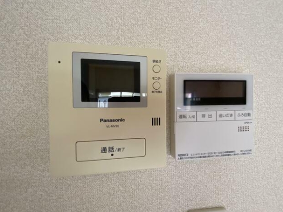 セキュリティ　※別部屋参考写真☆モニター付インターホン☆