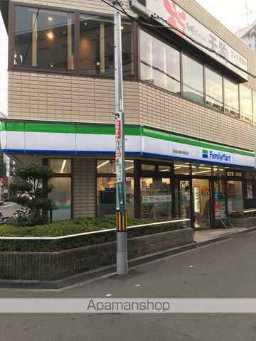 コンビニ　ファミリーマート（コンビニ）まで427m