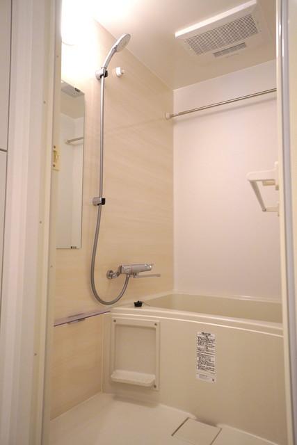 バス・シャワールーム　※写真は同タイプ住戸です。