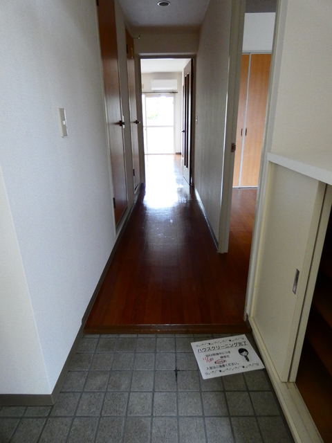 コスモハイツの玄関写真