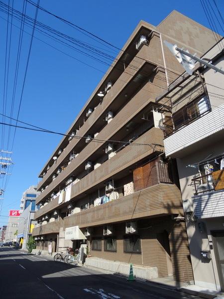 建物外観　★タイル張りの６階建★