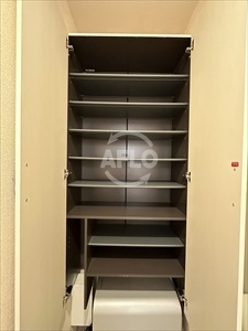 収納　ドムス天王寺II　シューズボックス