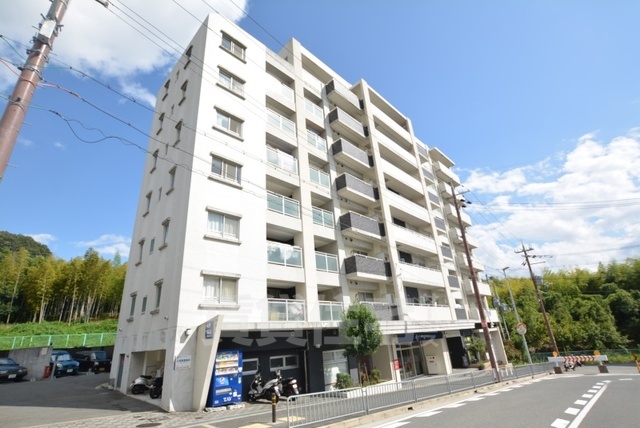 建物外観　オンライン内覧・現地案内も可能です