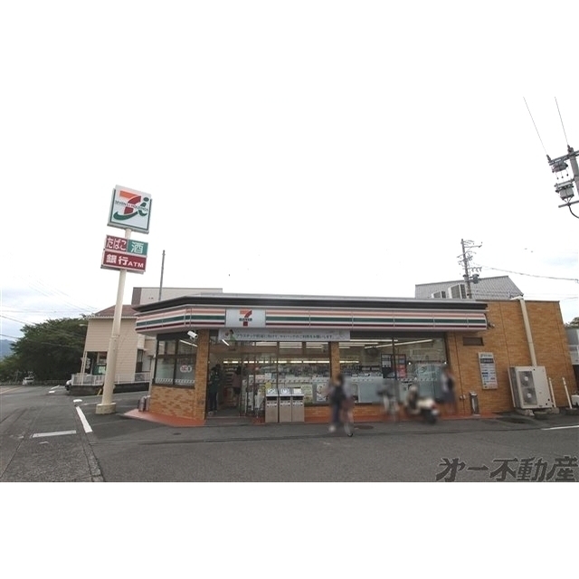 コンビニ　セブン－イレブン　清水草薙店（コンビニ）まで400m