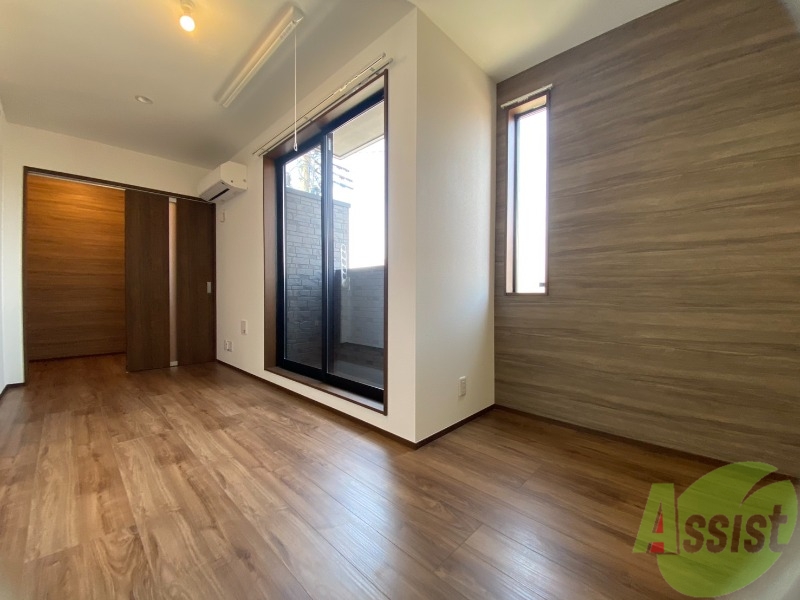 居室・リビング　ＬＤＫお部屋の写真です。ブラウンベースのきれいなお部屋です！
