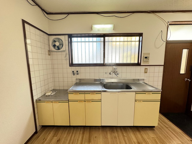 阪急宝塚線 豊中駅 徒歩5分 2階建 築43年のキッチン写真