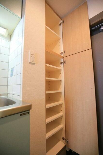 東急東横線 学芸大学駅 徒歩11分 5階建 築25年の内装写真