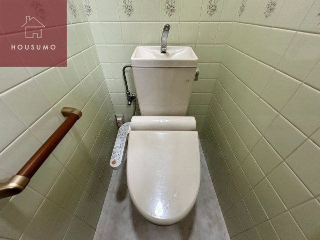 花園東町2丁目貸家のトイレ写真