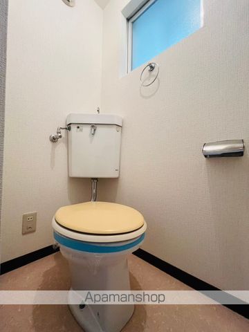 西鉄天神大牟田線 井尻駅 徒歩4分 3階建 築44年のトイレ写真