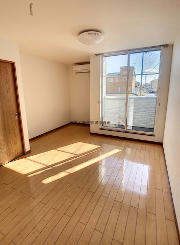 フェリーチェ大街道の居間写真