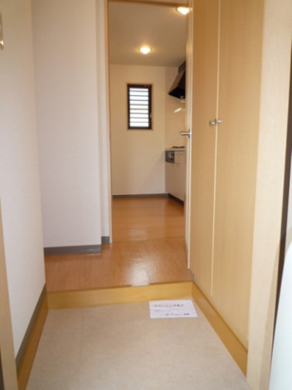 玄関　他号室のお写真です