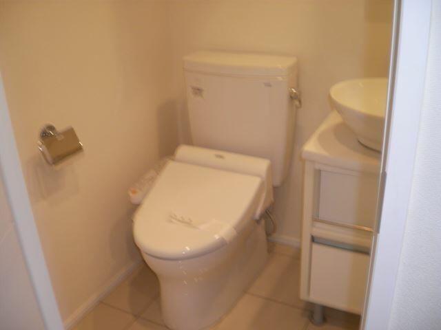 トイレ　落ち着いたトイレです