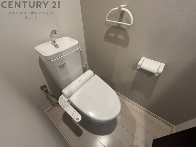 トイレ　温水洗浄便座機能付きトイレ♪