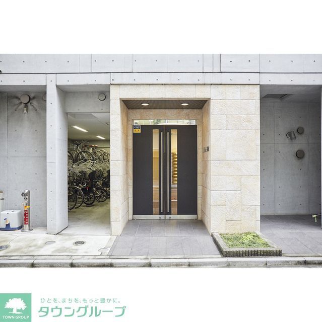 La Belle 三越前の外観写真