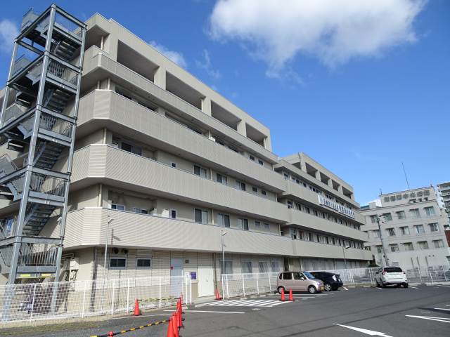 病院　医療法人幸生会琵琶湖中央病院（病院）まで564m